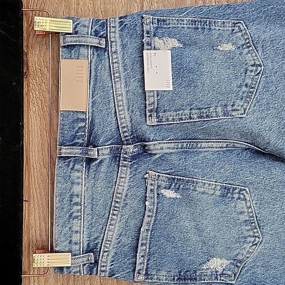 Rails Size 24 Melrose Slim Jeans in Arctic Distress NWT - Picture 7 of 9
